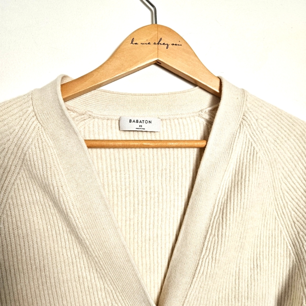 Aritzia Babaton Bespoke Wool Linen Blend Cardigan XS Ivory White V-Neck - Picture 3 of 8